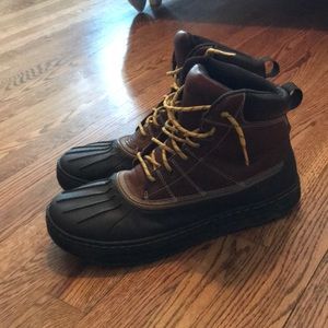 Nike duck boots size 11